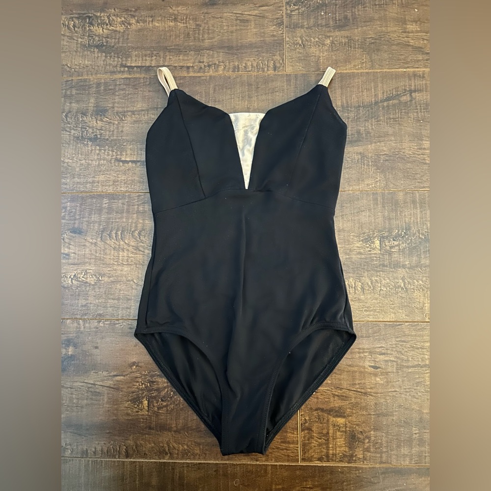 Nikolay Leotard 🤍